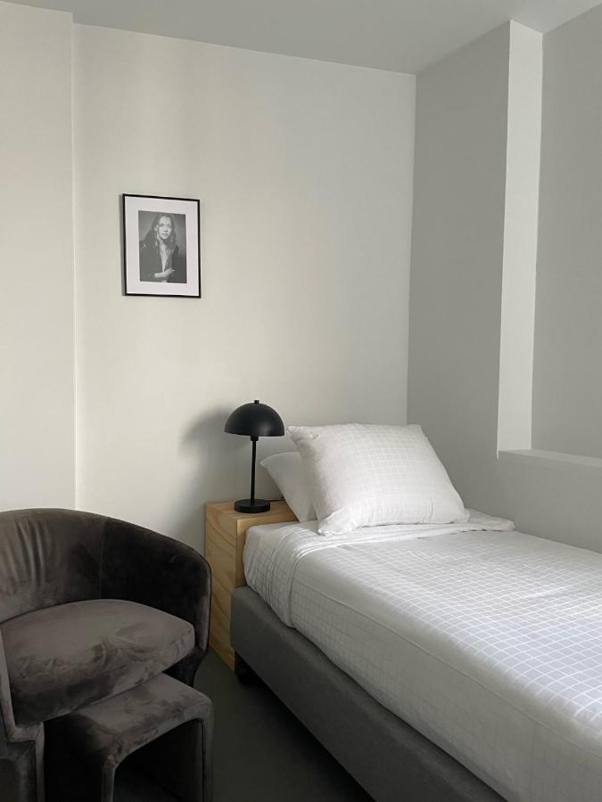 National Hotel 3*